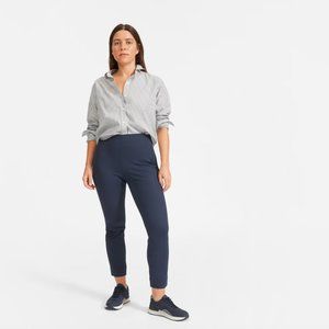 MOVING - MAKE AN OFFER Everlane Curvy Side-Zip Stretch Cotton Pant in Navy Ankle
